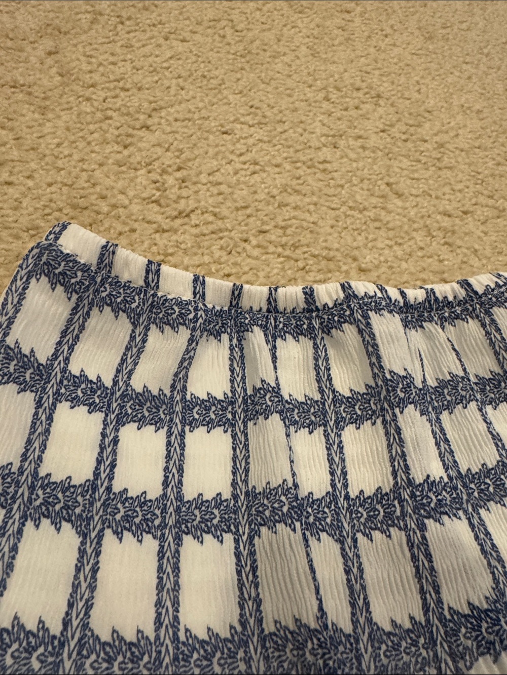 *Blue and White Patterned Womens Skirt - Picture 2 of 4